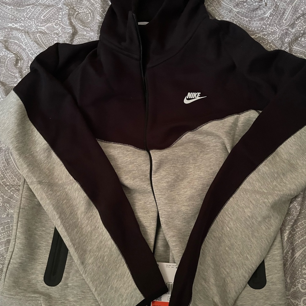 Nike Tech Fleece Full-Zip Hoodie and Pants Large